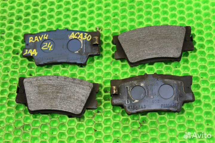 Тормозные колодки заднее Toyota Rav4 ACA30 1AZ-FE
