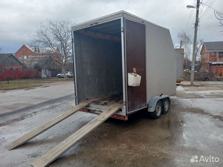 Прицеп на легковой автомобиль двухосный