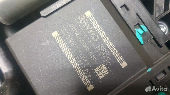 Стеклоподъемник электрический левый передний Volvo S90