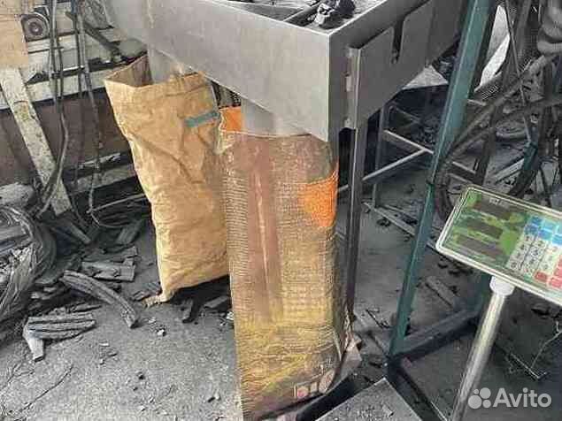 Уголь древесный в мешках