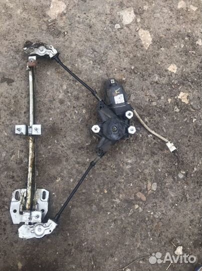 Ваз 2109,2114,2115 передний Правый стеклоподьемник