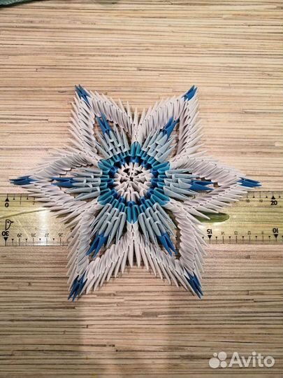 Снежинка (модульное оригами)