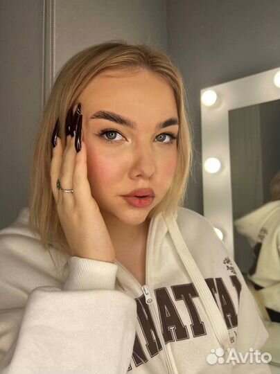 Оформление и окрашивание бровей