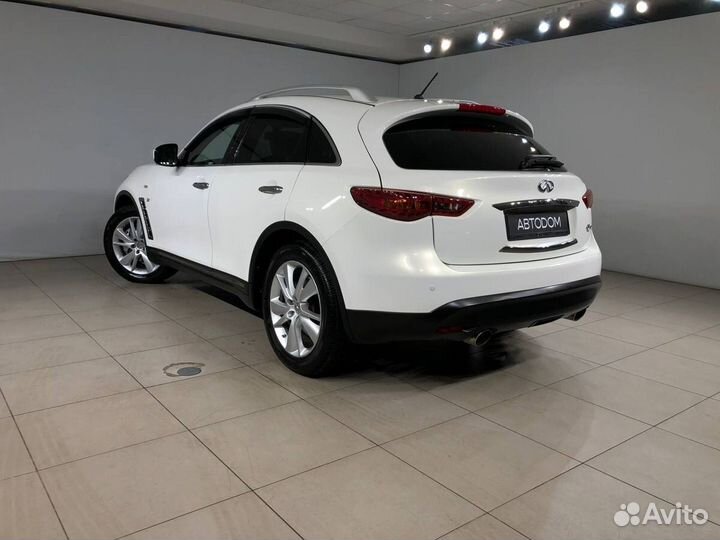 Infiniti QX70 3.7 AT, 2016, 94 760 км