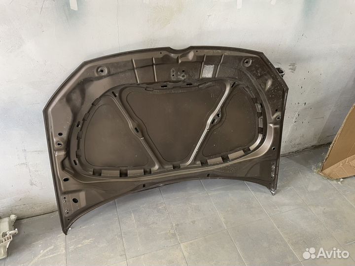 Продам капот фольцваген поло оригинал б/у