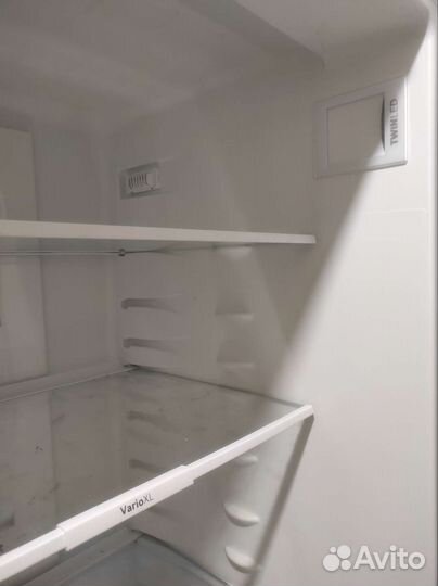 Холодильник Bosch Serie 4 KGN39VW1MR