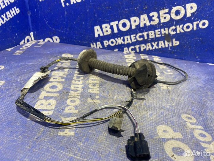 Проводка двери Ford Focus 1 седан 2003