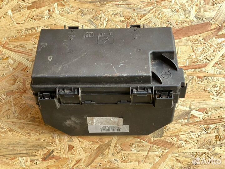 Блок предохранителей Chrysler Grand Voyager 5 2008