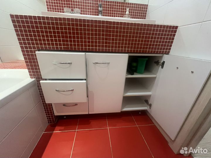 Шкаф для ванной бу