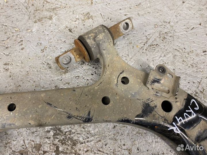 Передний Правый Рычаг на Honda CRV 4 2011-2018 г.в