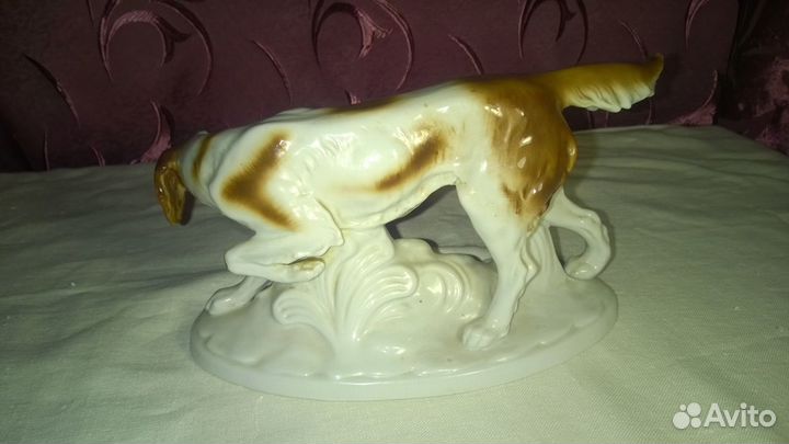 Фарфоровая статуэтка 