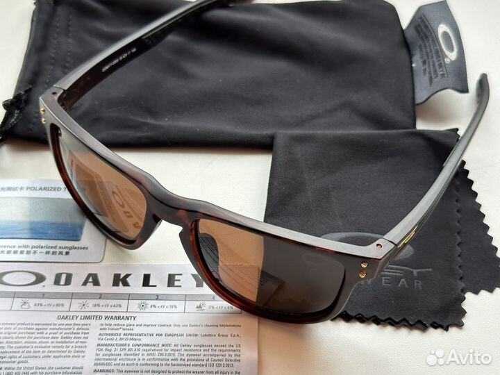 Очки oakley holbrook