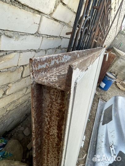 Металлическая дверь бу