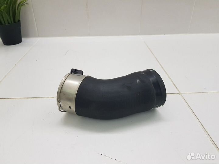 Патрубок (Geely Coolray)