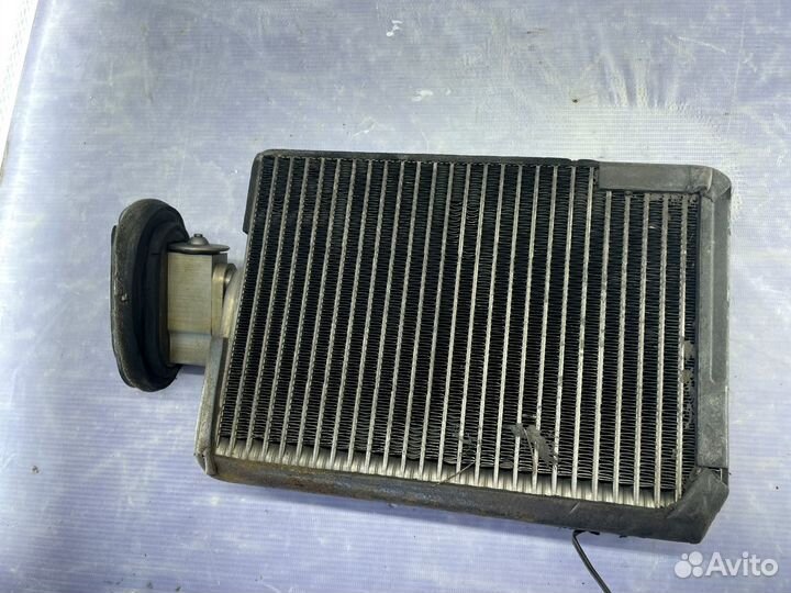 Радиатор кондиционера Nissan Wingroad Y11
