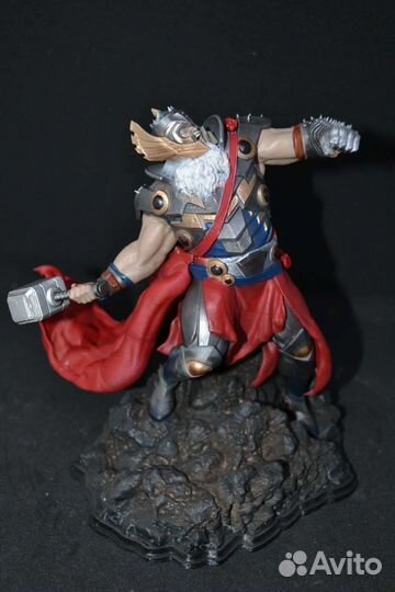 Старик Тор, фигурка