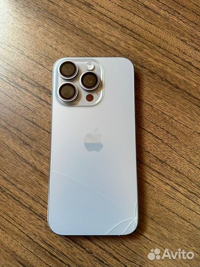 iPhone 15 Pro, 128 ГБ