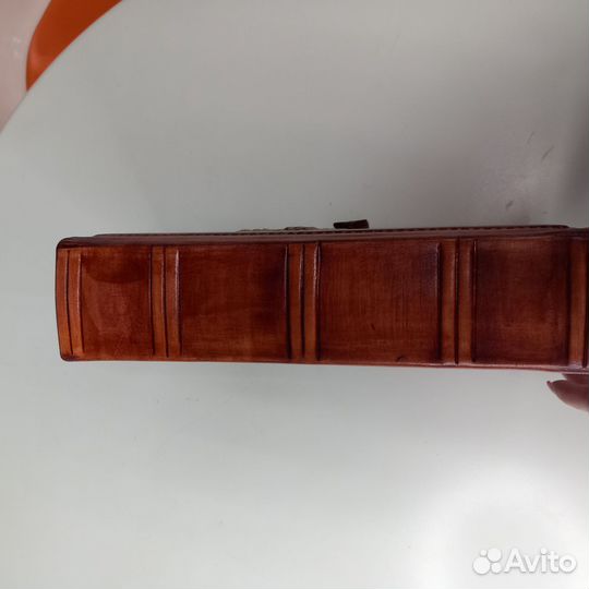 История России в кожаном переплете