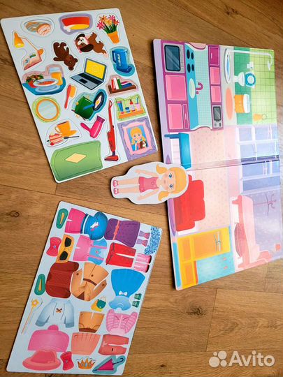 Кукла Книжка с вещами и мебелью