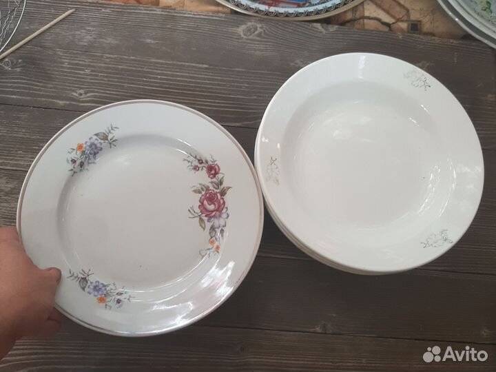 Тарелки и блюда