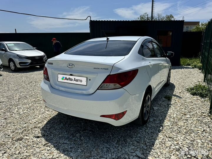 Hyundai Solaris 1.6 AT, 2014, 185 800 км