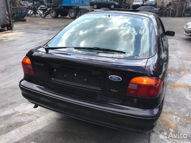 Разбор на запчасти Ford Mondeo 1