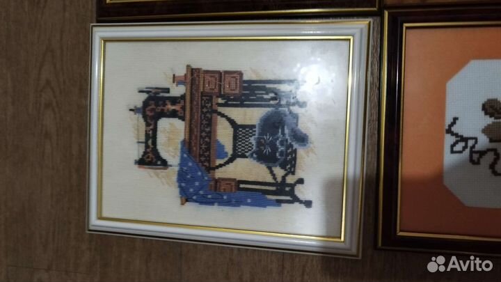 Вышивка в рамке