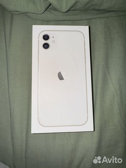 iPhone 11, 64 ГБ