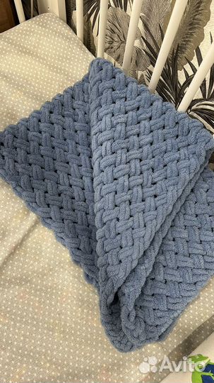 Плед детский вязаный