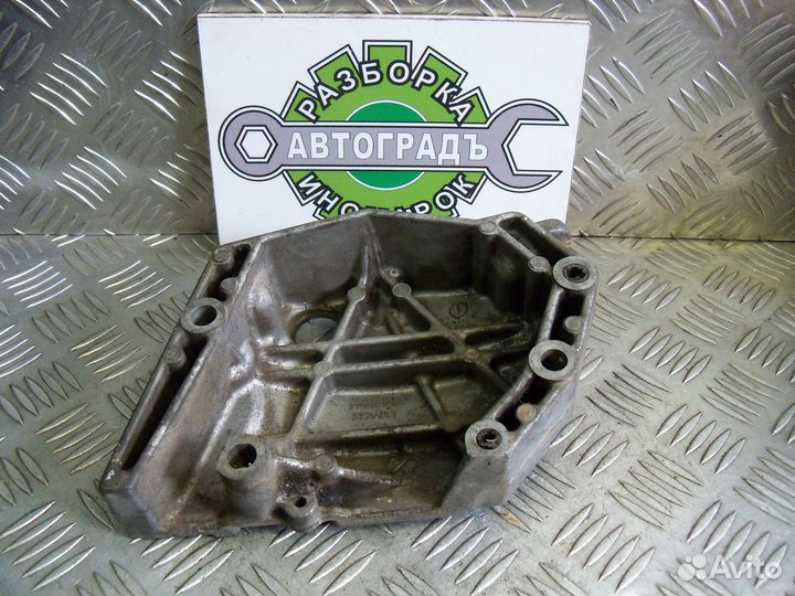 Кожух грм Renault Symbol 1.4 2006