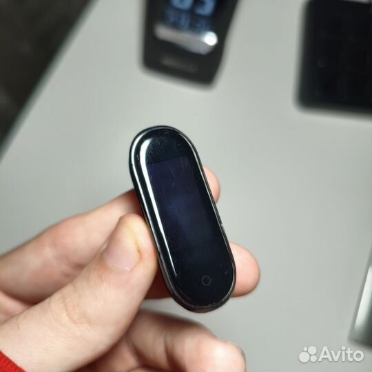 Фитнес браслет xiaomi mi band 4