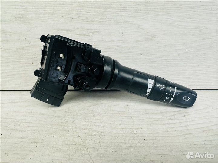 Подрулевой переключатель правый Kia Rio 3 1.4 G4FA