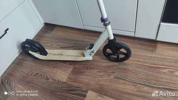 Самокат примерно от 10 лет