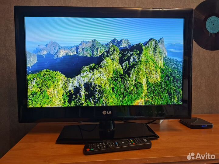 Телевизор LG 26LE3300