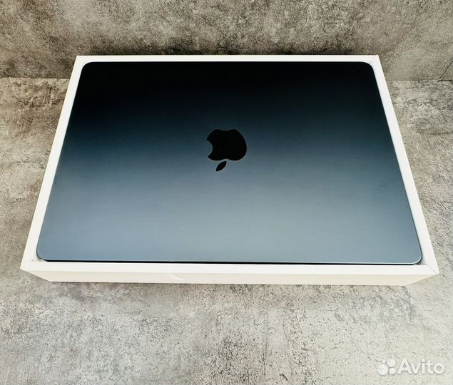 Macbook Air 13 М2/8GB/SSD 256 (2022)