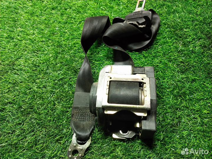 Ремень безопасности Volkswagen Passat (B5) V