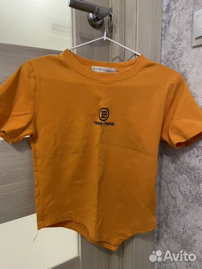 Укороченный топ