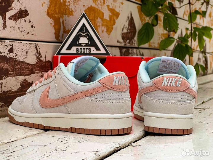 Кроссовки Nike Dunk Low