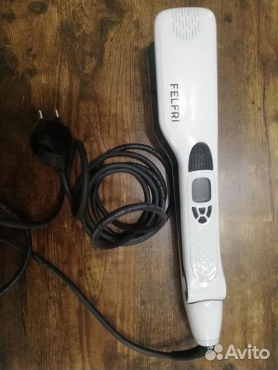 Паровой выпрямитель для волос