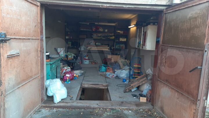 Гараж, > 30 м²