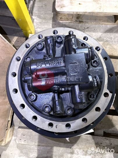 Редуктор хода Hitachi ZX200 9233688