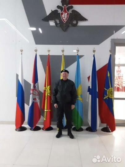 Охранник 4 разряда вахта с питанием