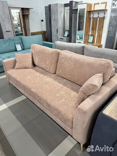 Большой диван 