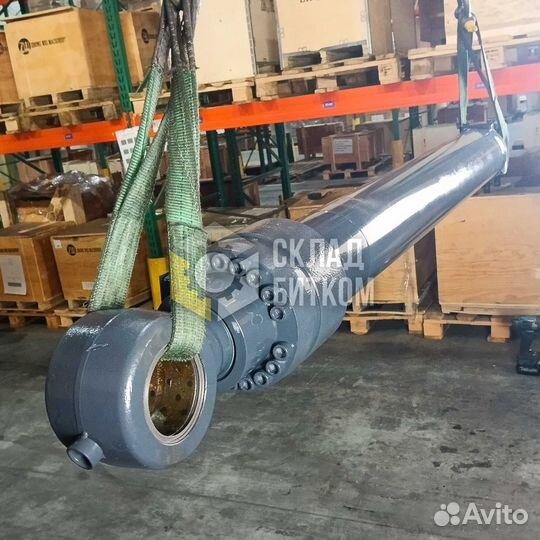 Гидроцилиндр ковша Volvo EC380D VOE14640433