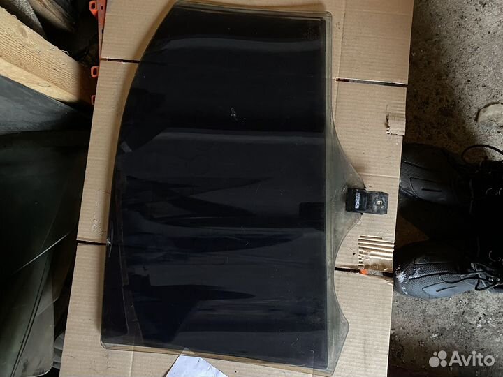 Стекло заднее правое Mercedes w220 500s long