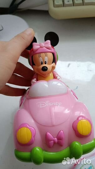 Машинка на пульте Disney