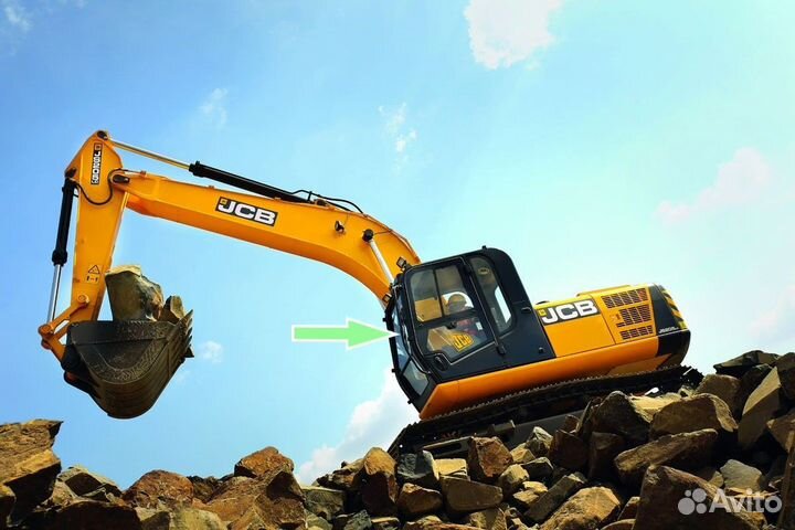 Стекло лобовое верхнее JCB JS 205LC