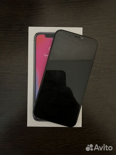 iPhone X, 64 ГБ