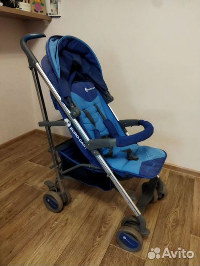 Прогулочная коляска трость