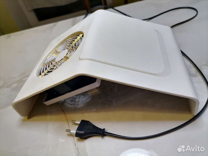 Пылесос для маникюра